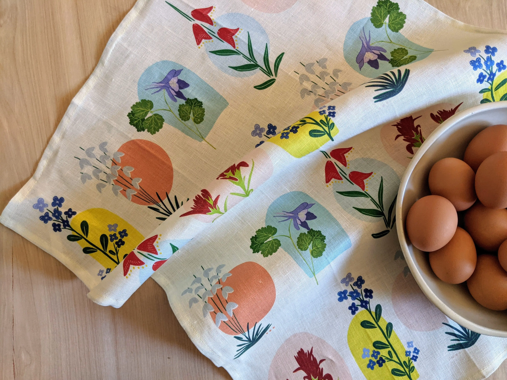 8 Creative Ways to Use Your Linen Kitchen Towel