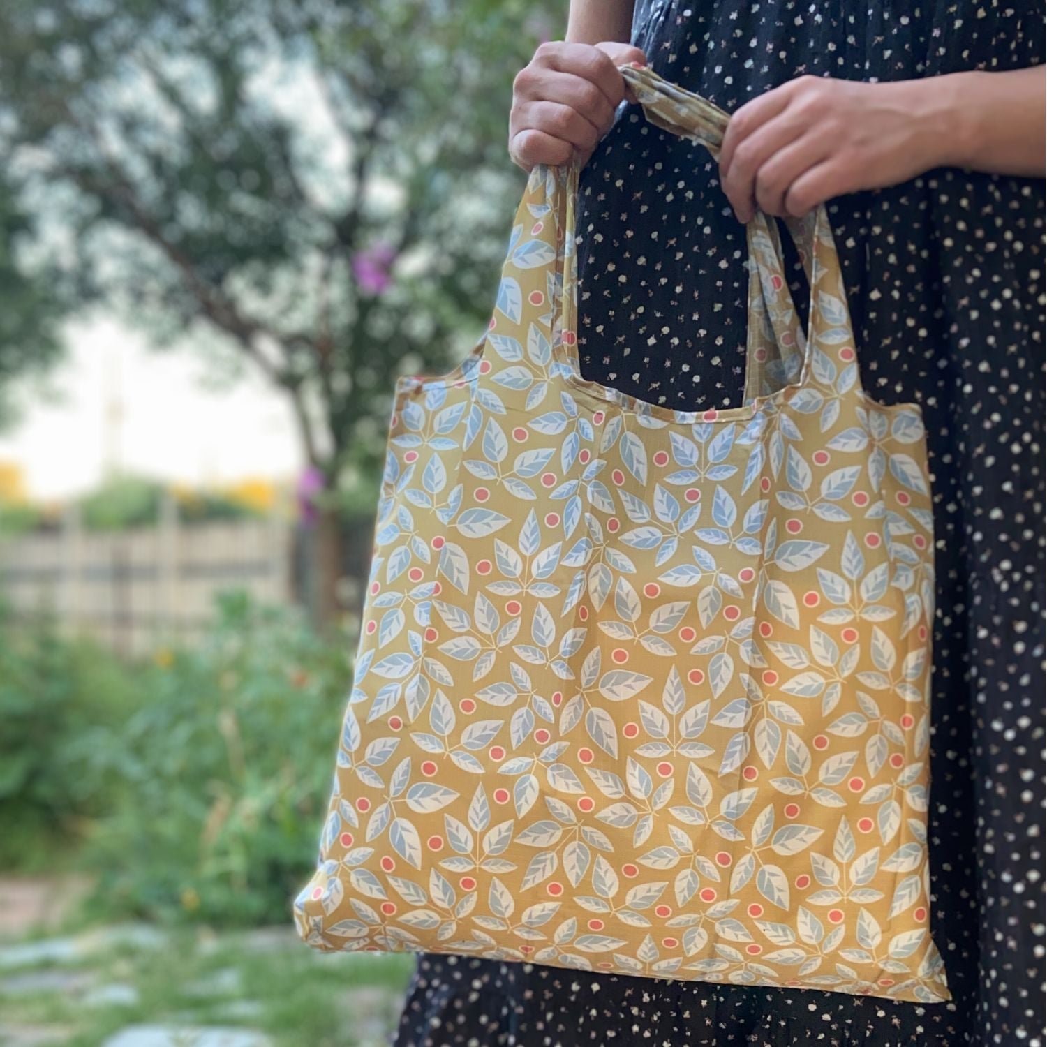 Packable Tote Bag - Yellow Leaves