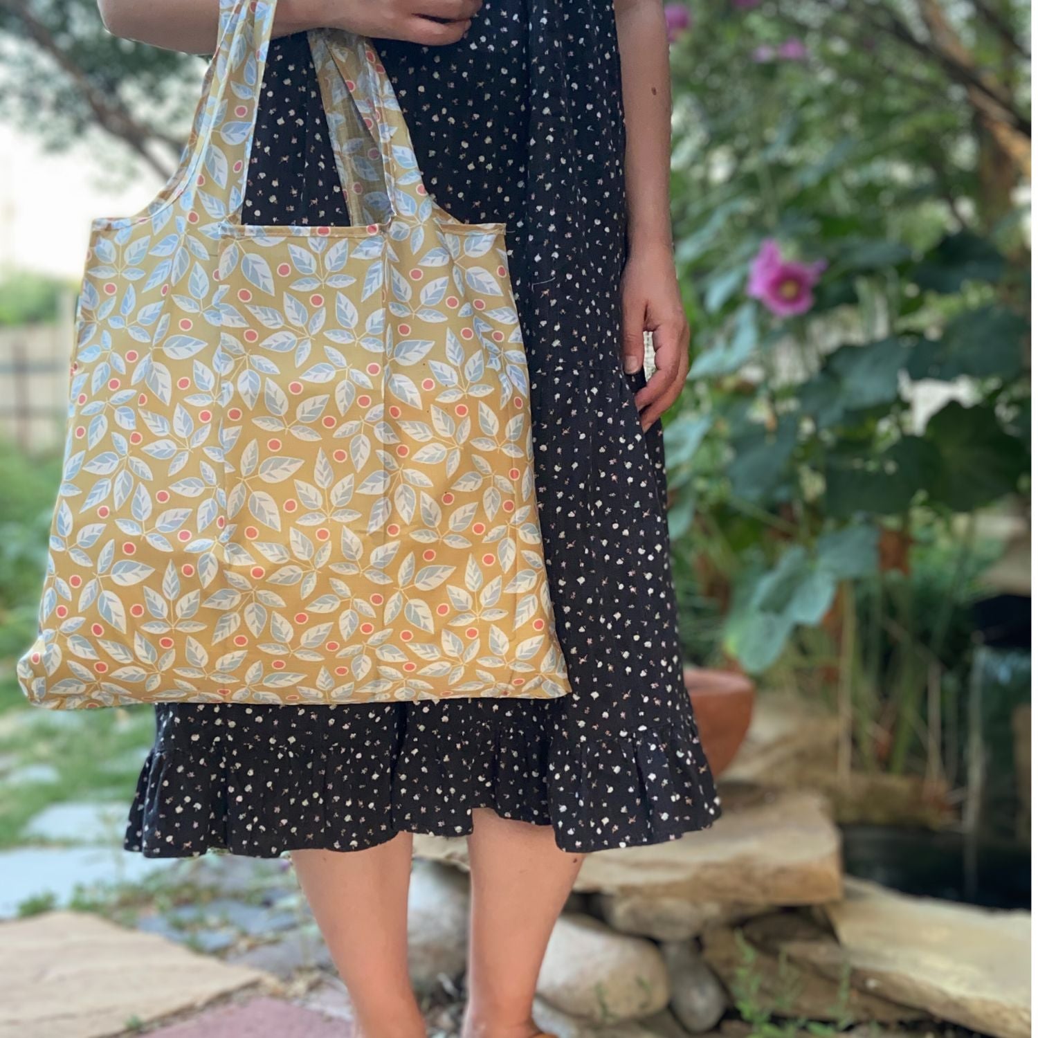 Packable Tote Bag - Yellow Leaves